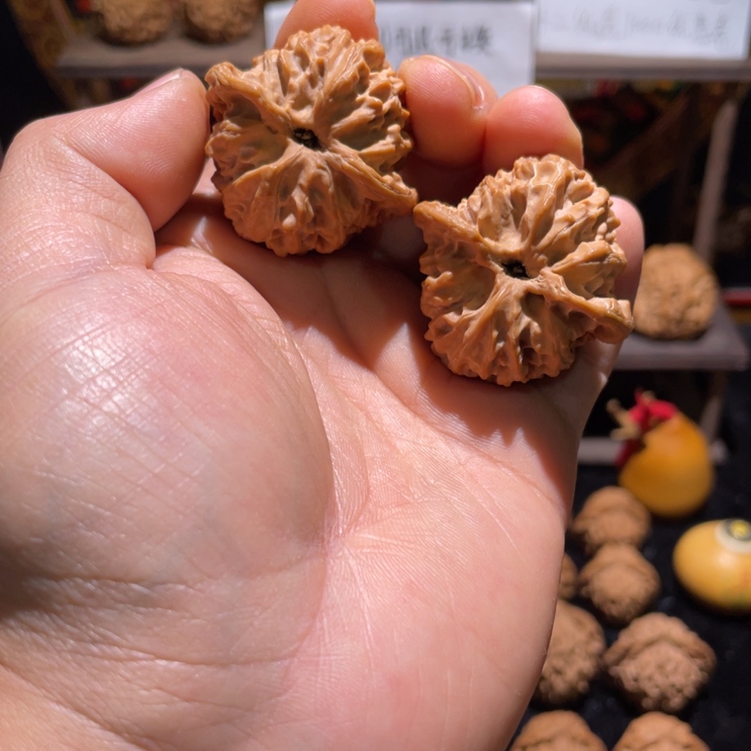 大***虎把件文玩核桃39邢台原桩苹果园十字底