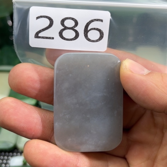 和田玉未镶嵌珠宝半成品