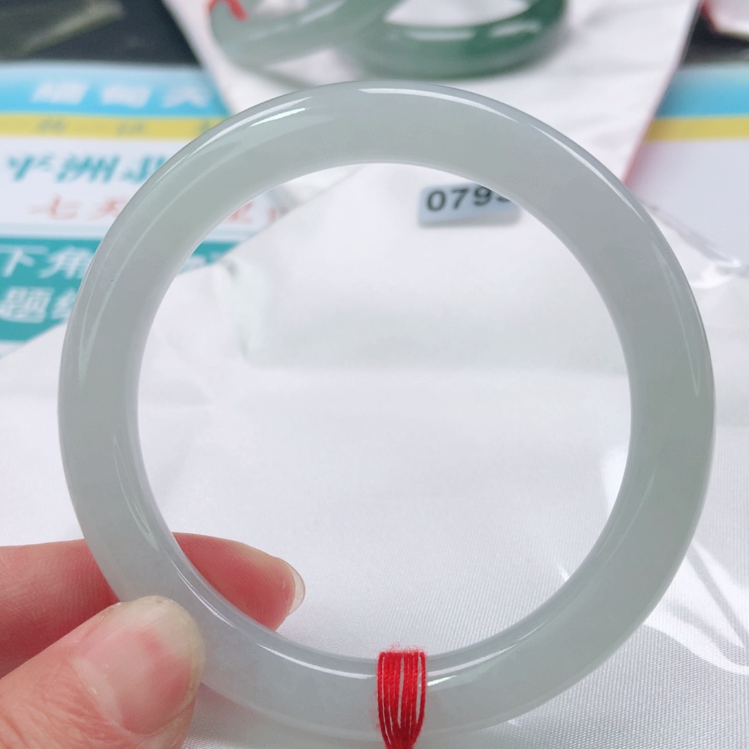 翡翠手镯未镶嵌0793号