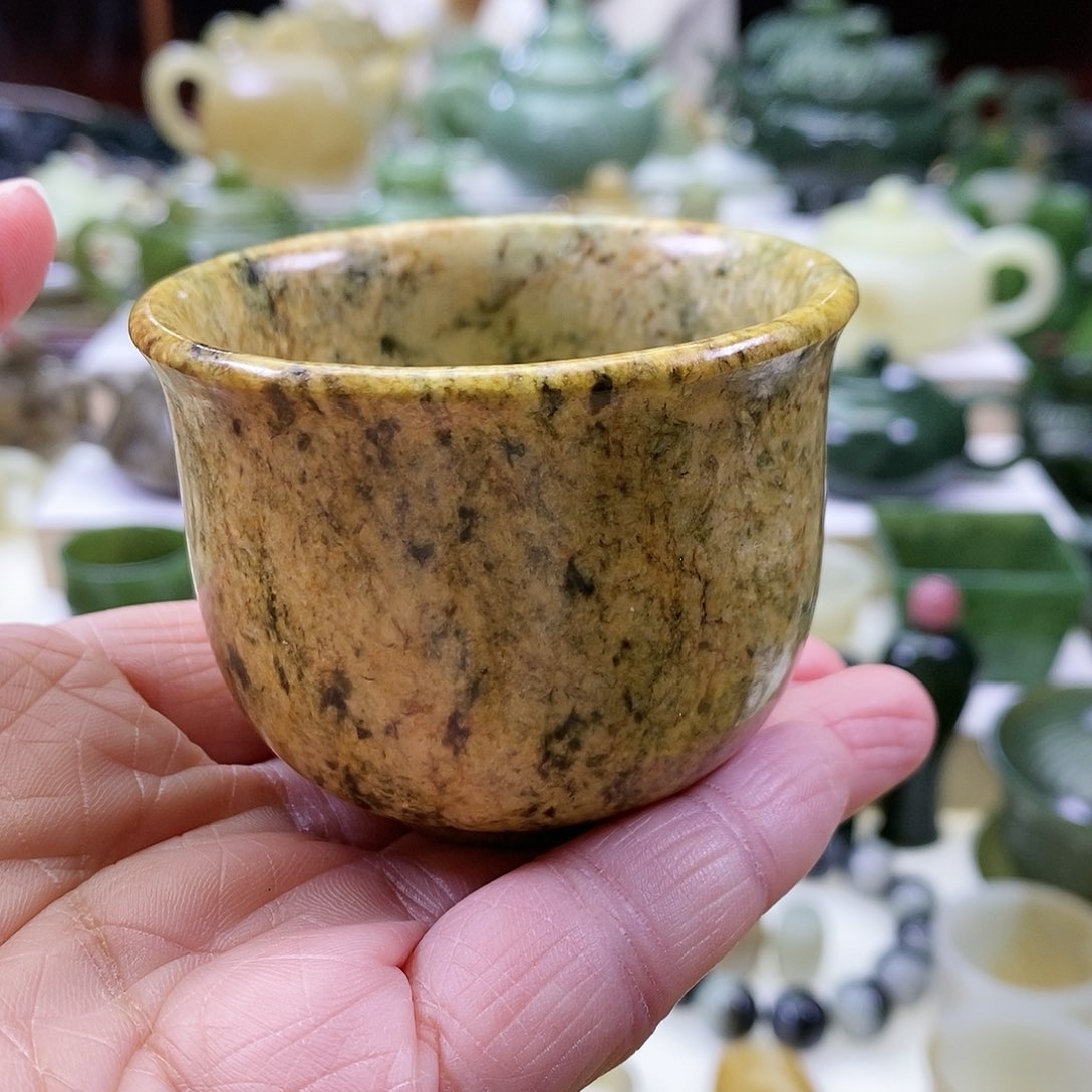 和田玉茶杯未镶嵌