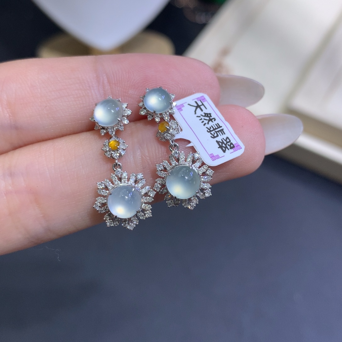 翡翠18K金镶嵌颈饰翡翠
