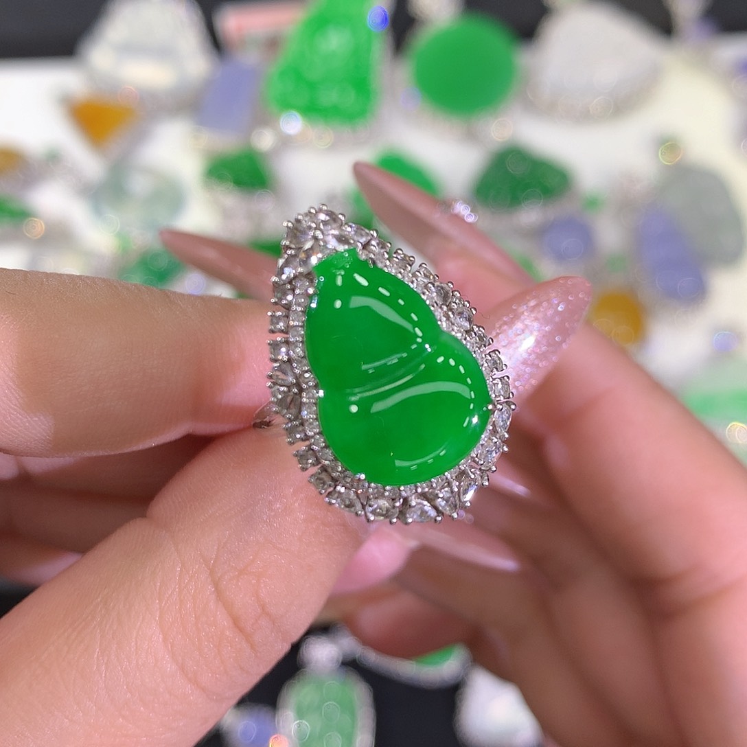 翡翠戒指18K金镶嵌111111111