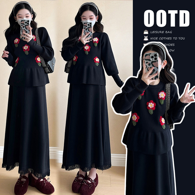 女装2025秋季新款网红时尚韩版针织花朵上衣休闲舒适半身裙两件套