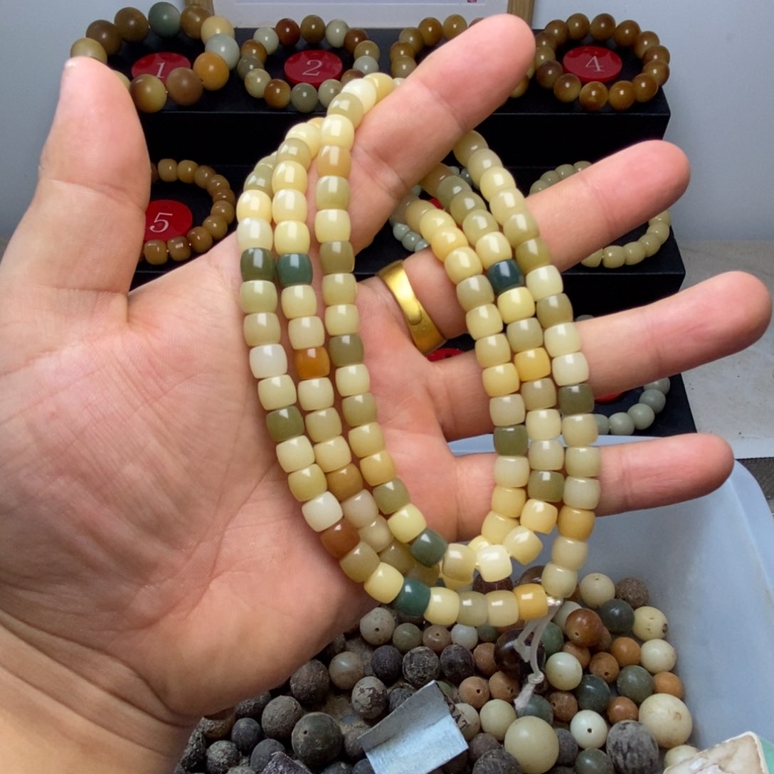 菩提根/象牙果吊坠伊***莲