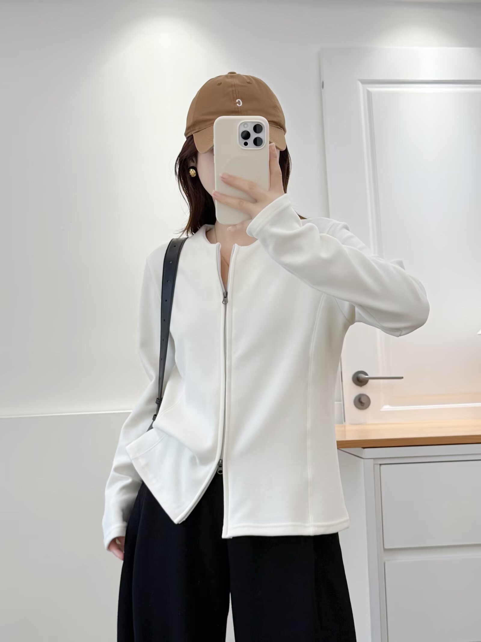 微胖大码百搭显瘦时尚休闲风长袖秋冬立领气质简约卫衣纯色设计感