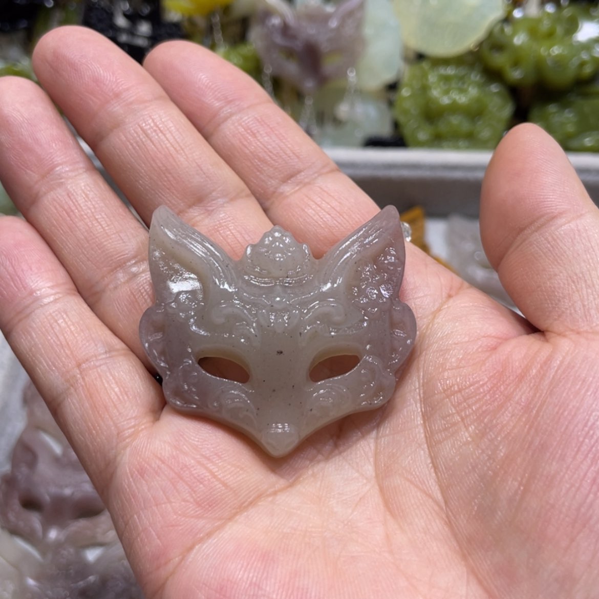 【闪购商品】岫玉颈饰未镶嵌鞍****校31手牌