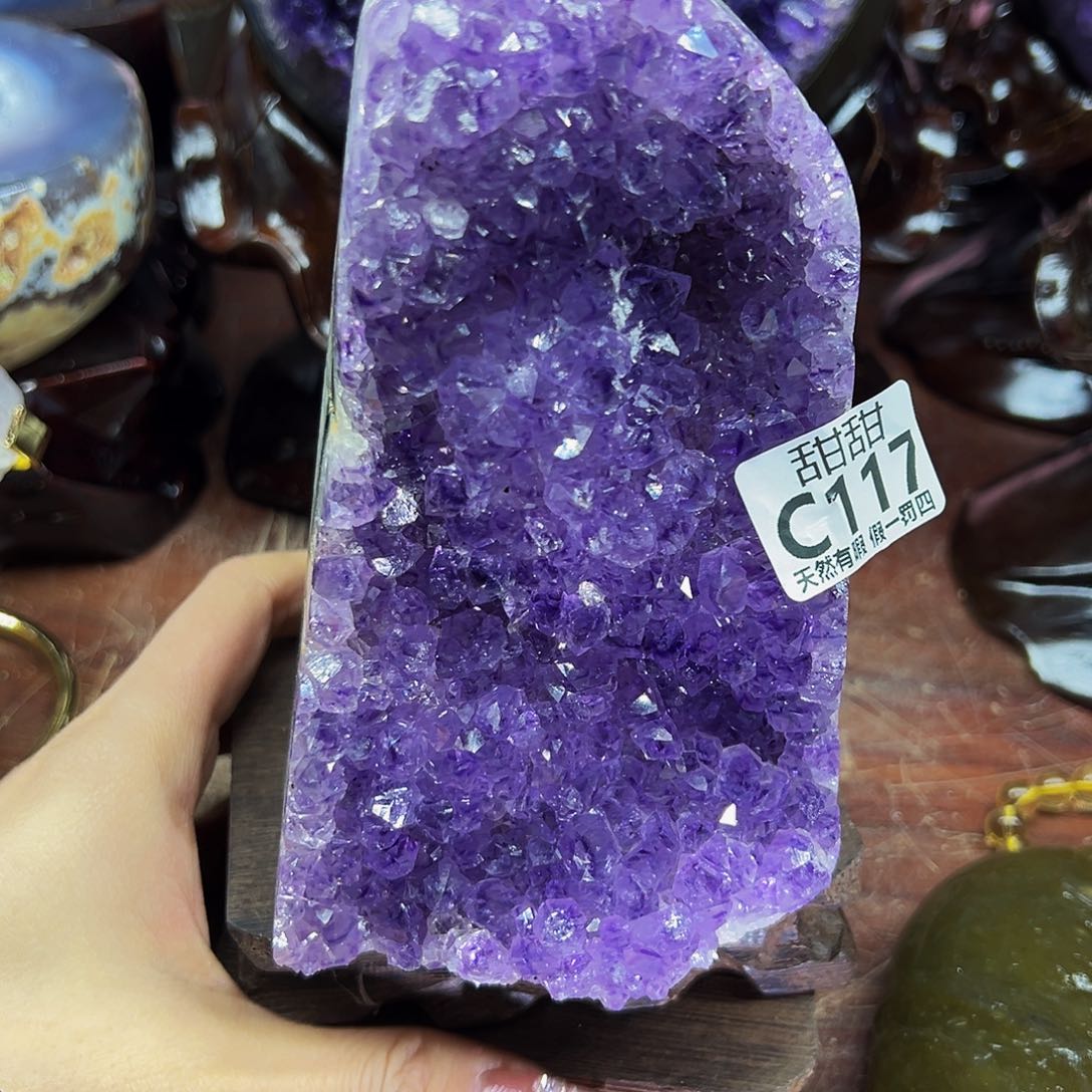 水晶大型摆件未镶嵌