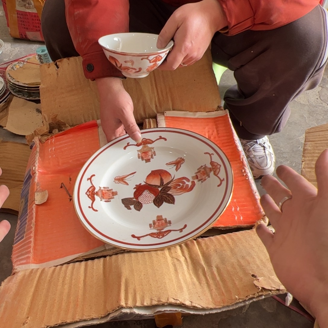 其他陶54头手绘泛红三多餐具