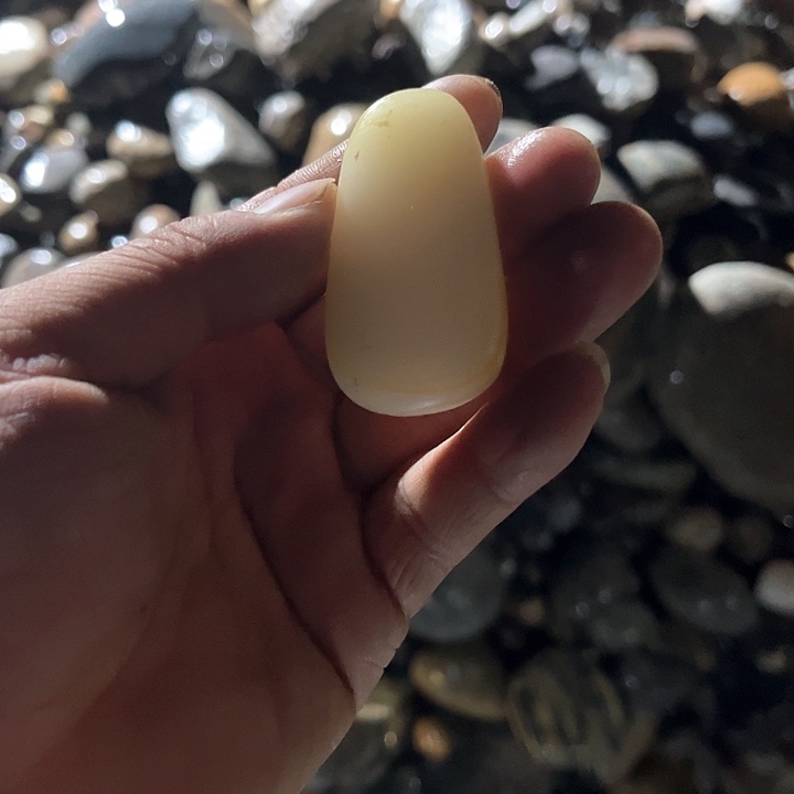 未镶嵌和田玉（糖玉）挂件