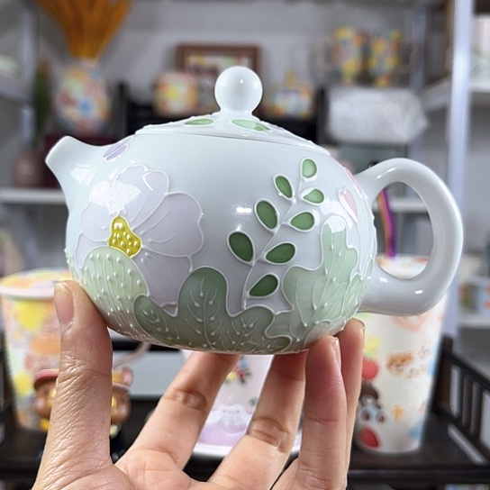 手绘高温釉下彩陶瓷