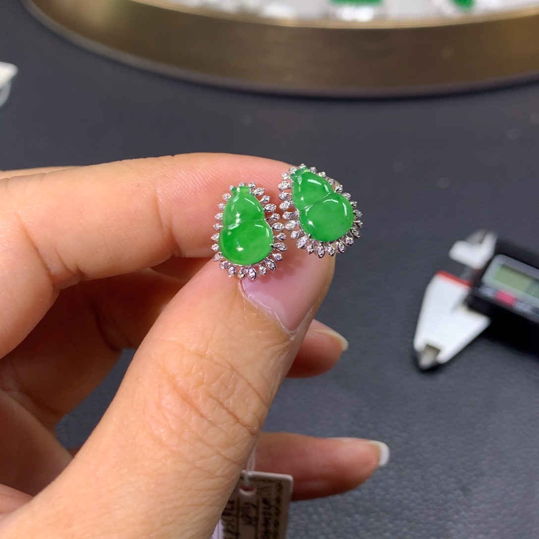 翡翠耳饰18K金镶嵌翡翠