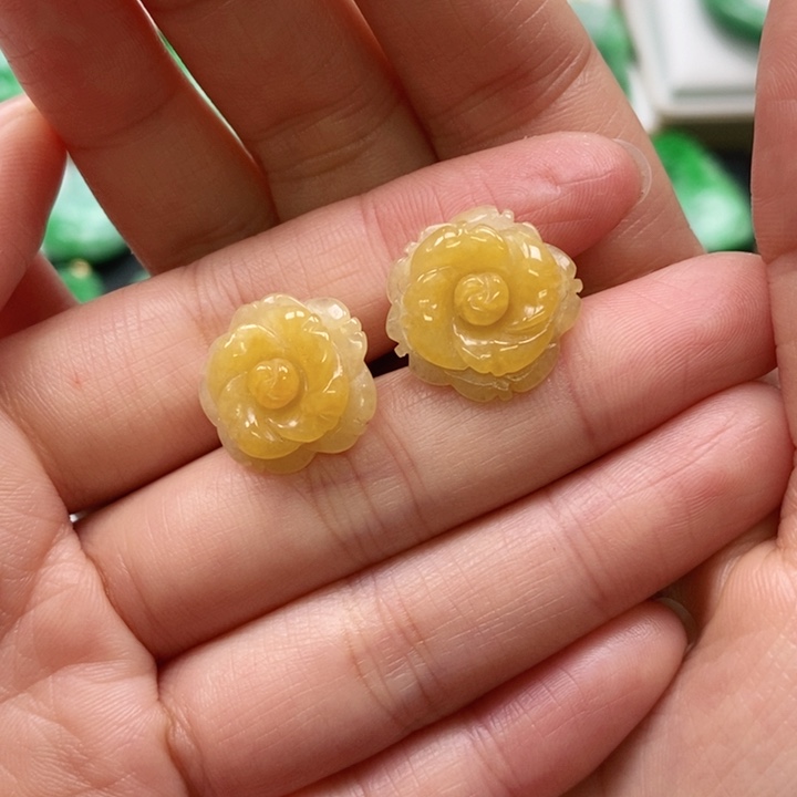 翡翠颈饰未镶嵌吊坠