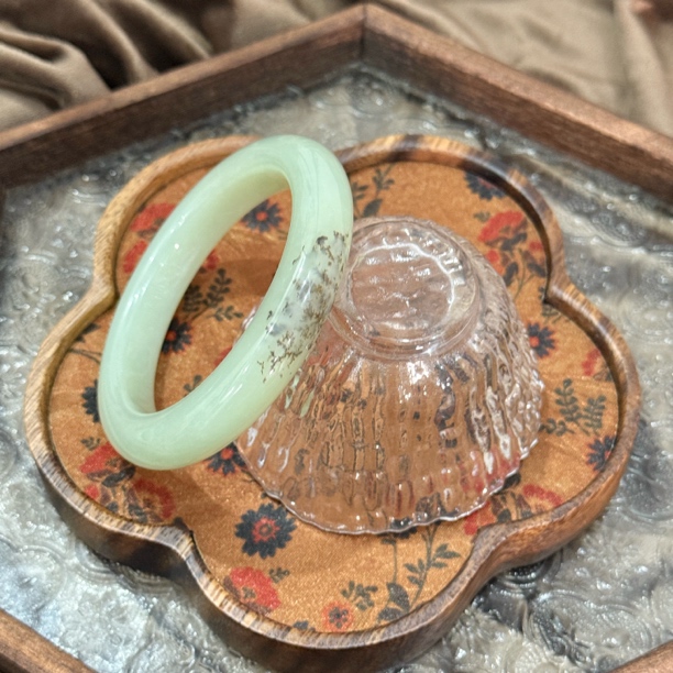 玺世珠宝 新疆水草沁花暖白肉底 正圈款花色独特58+