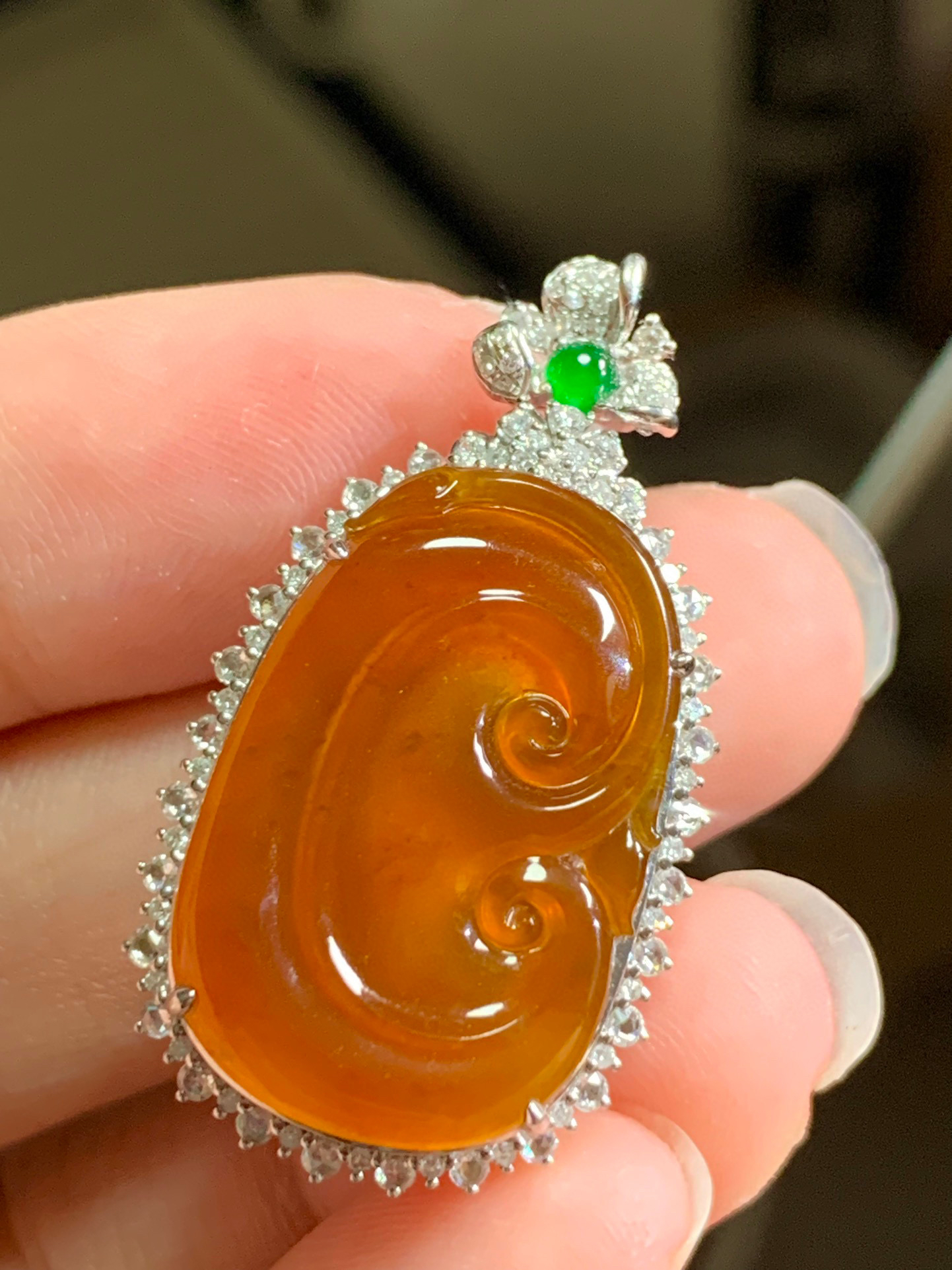 高冰红翡如意吊坠（缅甸翡翠48小时鉴赏期）