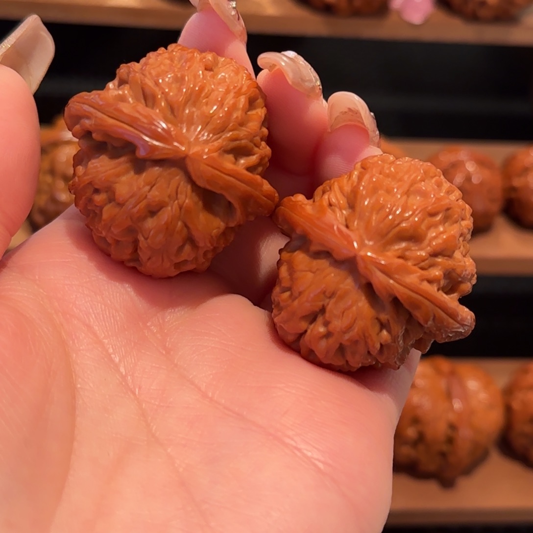 桃核把件白狮子38 精品1407