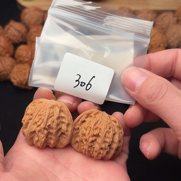 文玩核桃把件41 尺   山地  磨盘  306