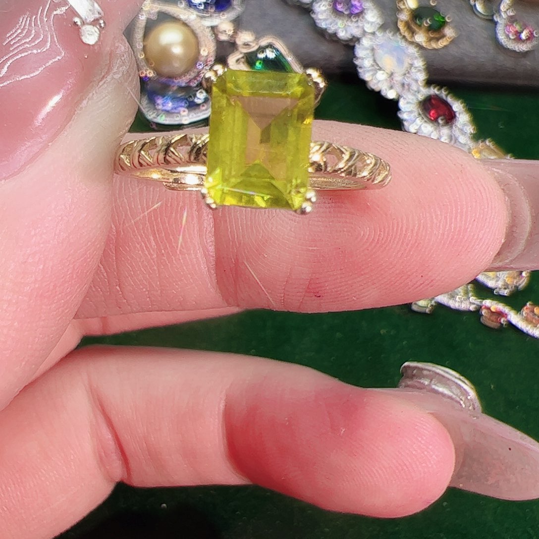 橄榄石戒指银S925镶嵌