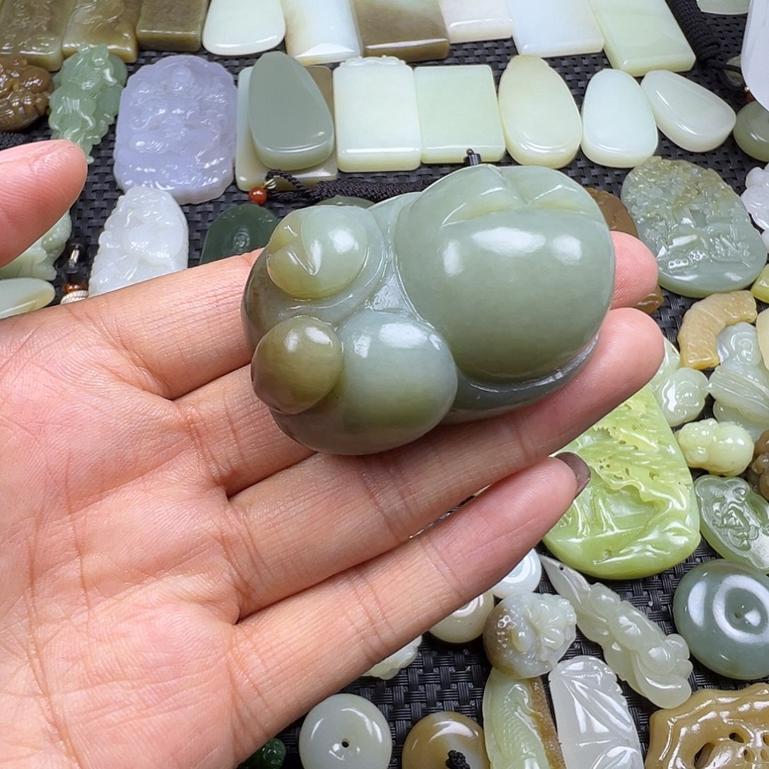 和田玉未镶嵌吊坠(不含链)