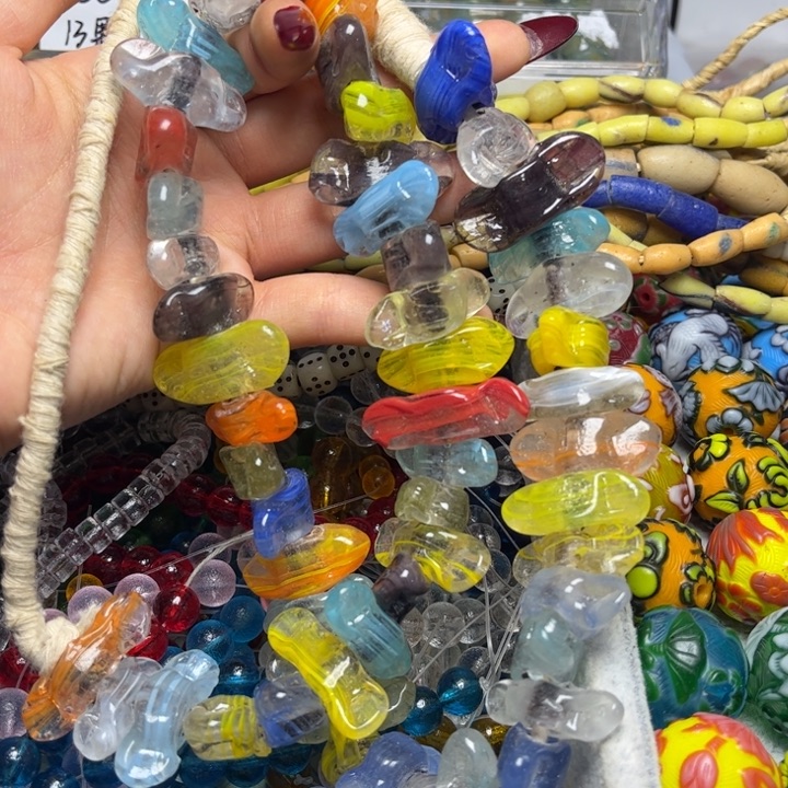 颈饰玻璃3022 福利一条