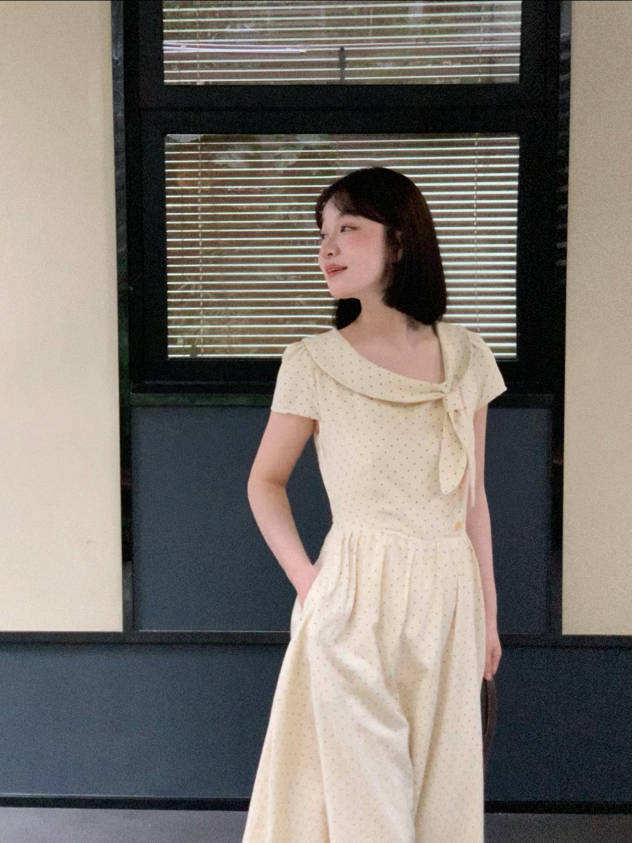 板栗西西【浪漫波卡尔】夏日设计感时尚收腰波点兔耳朵短袖连衣裙