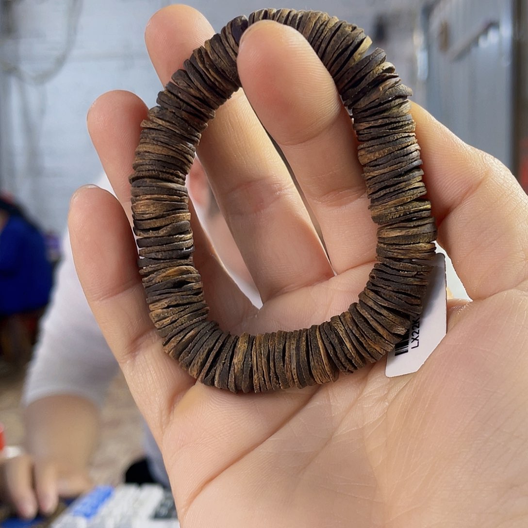 沉香手串海南莺歌绿沉水片珠单圈1.2/16克多样性发一