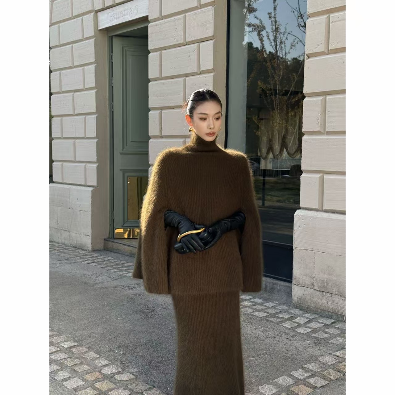 FIINAL《曼塔情书》优雅高领套头披肩斗篷式毛衣+半身裙