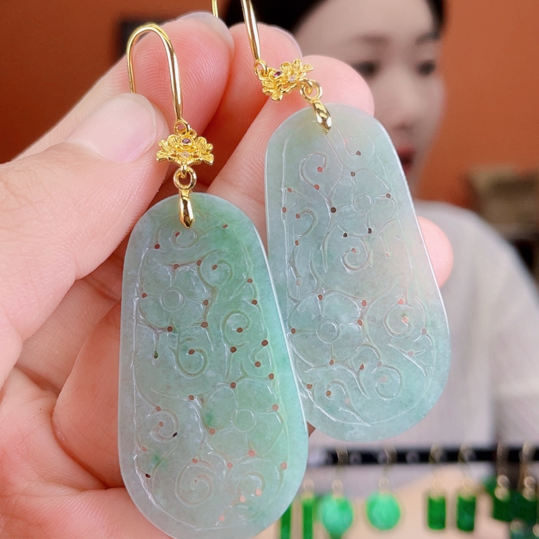翡翠未镶嵌耳饰 饰品
