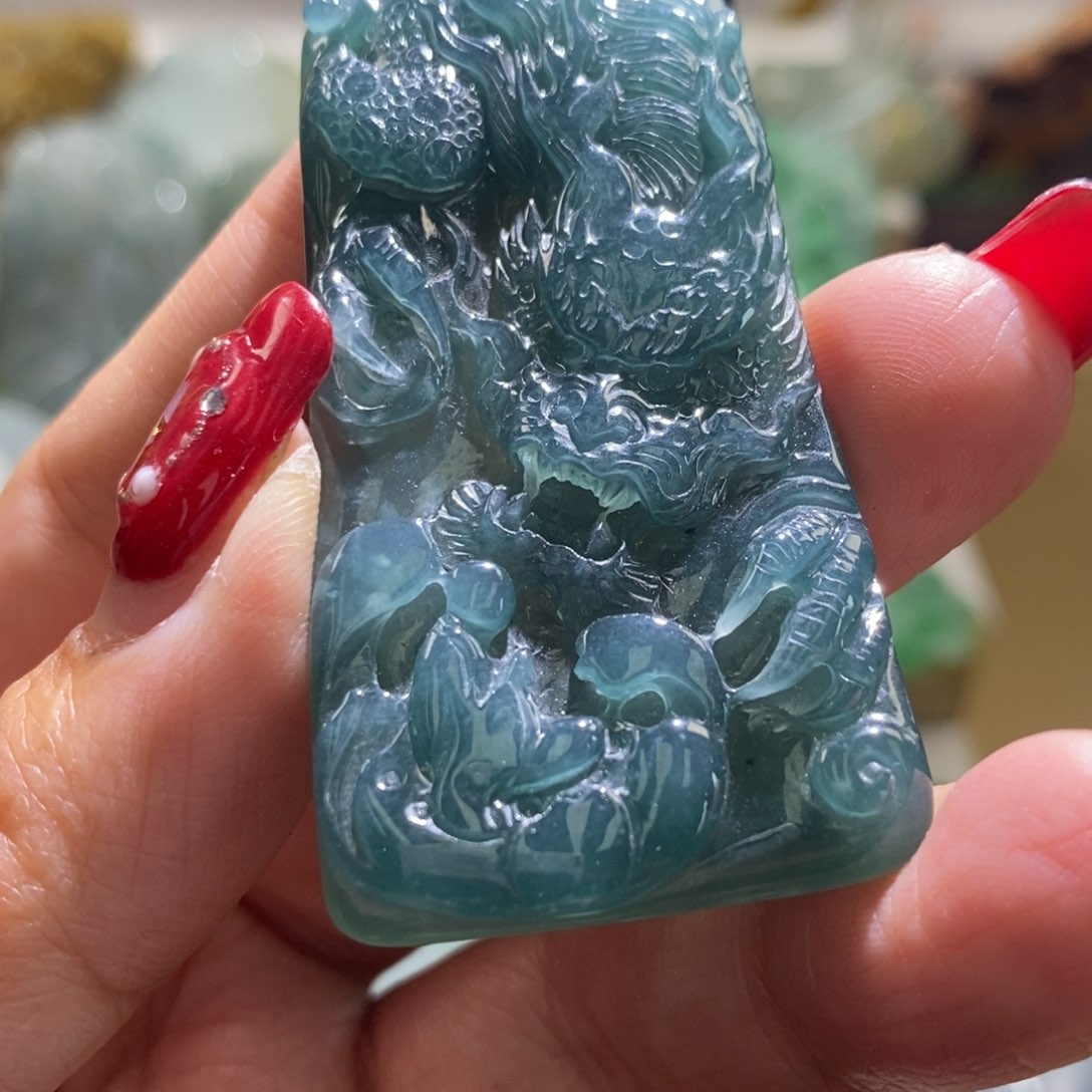 【闪购商品】翡翠颈饰未镶嵌龙牌