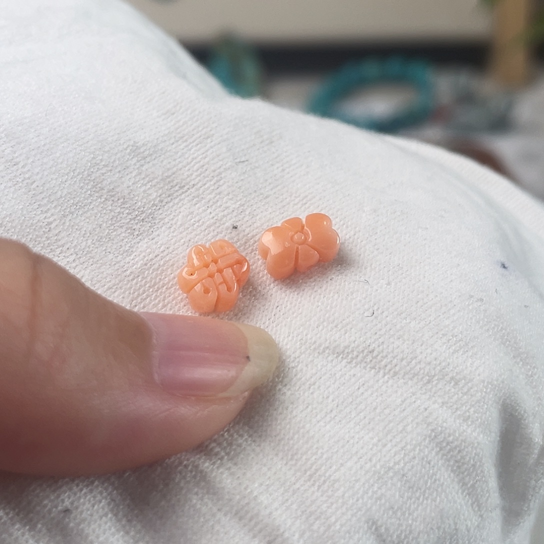 南红玛瑙配饰未镶嵌