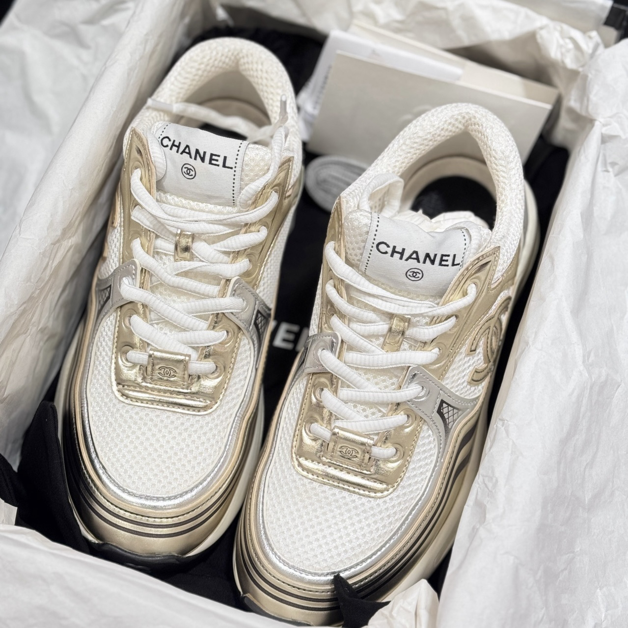 99新 Chanel/香奈儿 仅试穿 银角大王 厚底运动鞋白金色 35.5码 