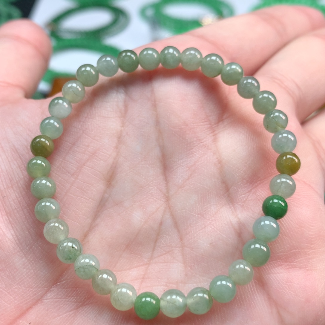 翡翠手链未镶嵌翡翠