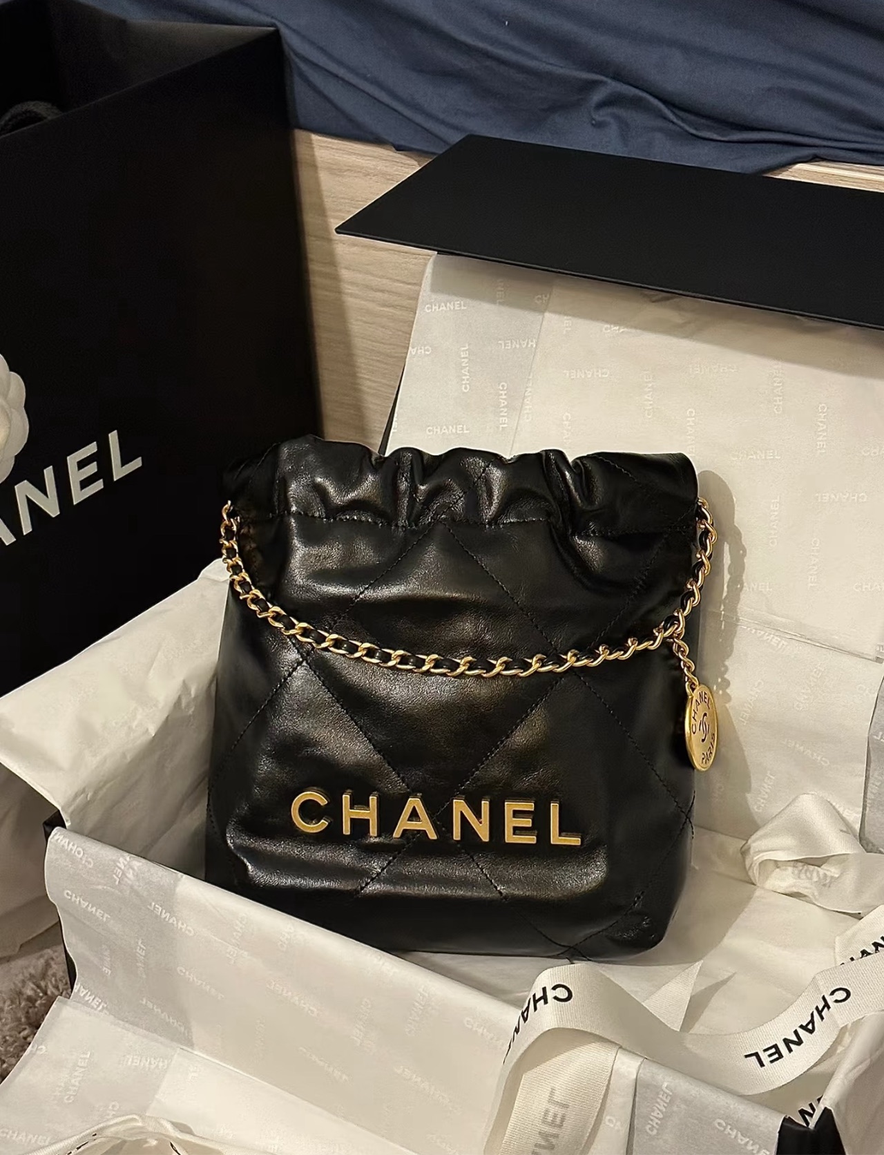 99新 Chanel/香奈儿 展会外场  黑金22bagmini手袋包 16.5cm 