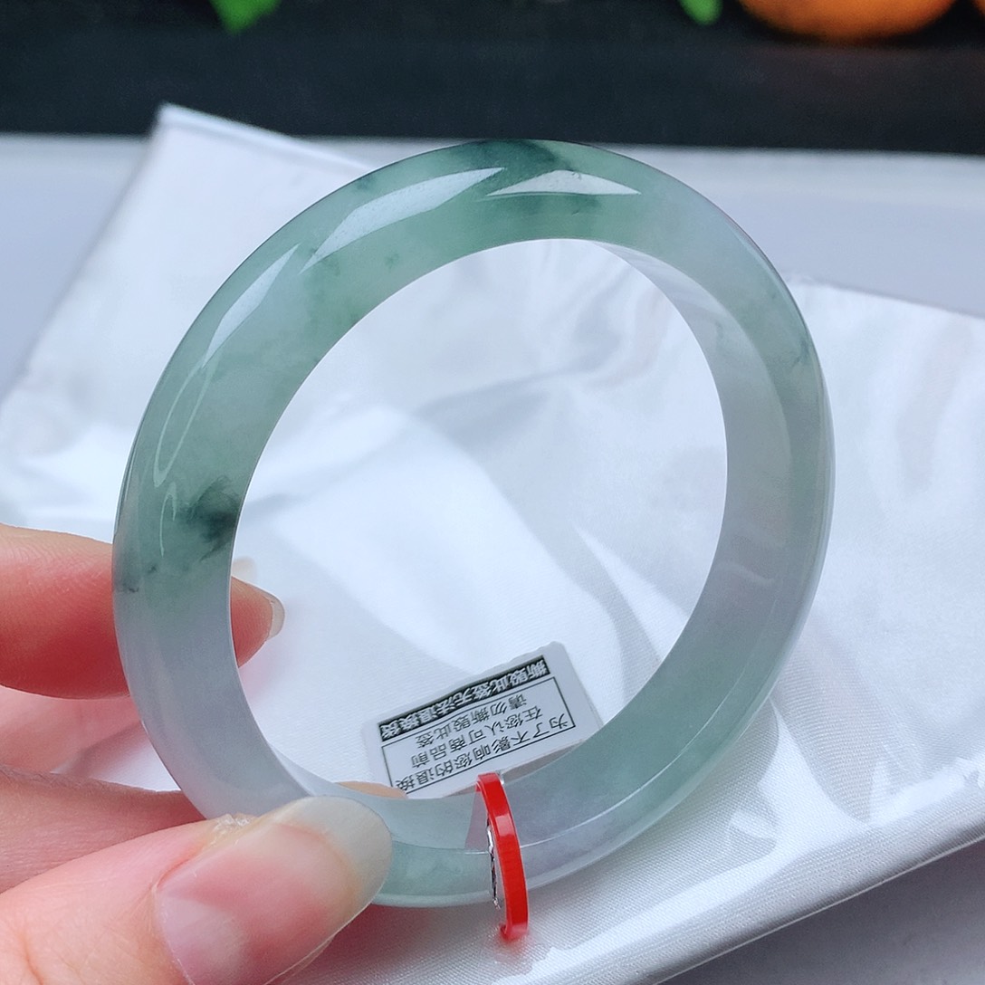 翡翠手镯未镶嵌57/58圈