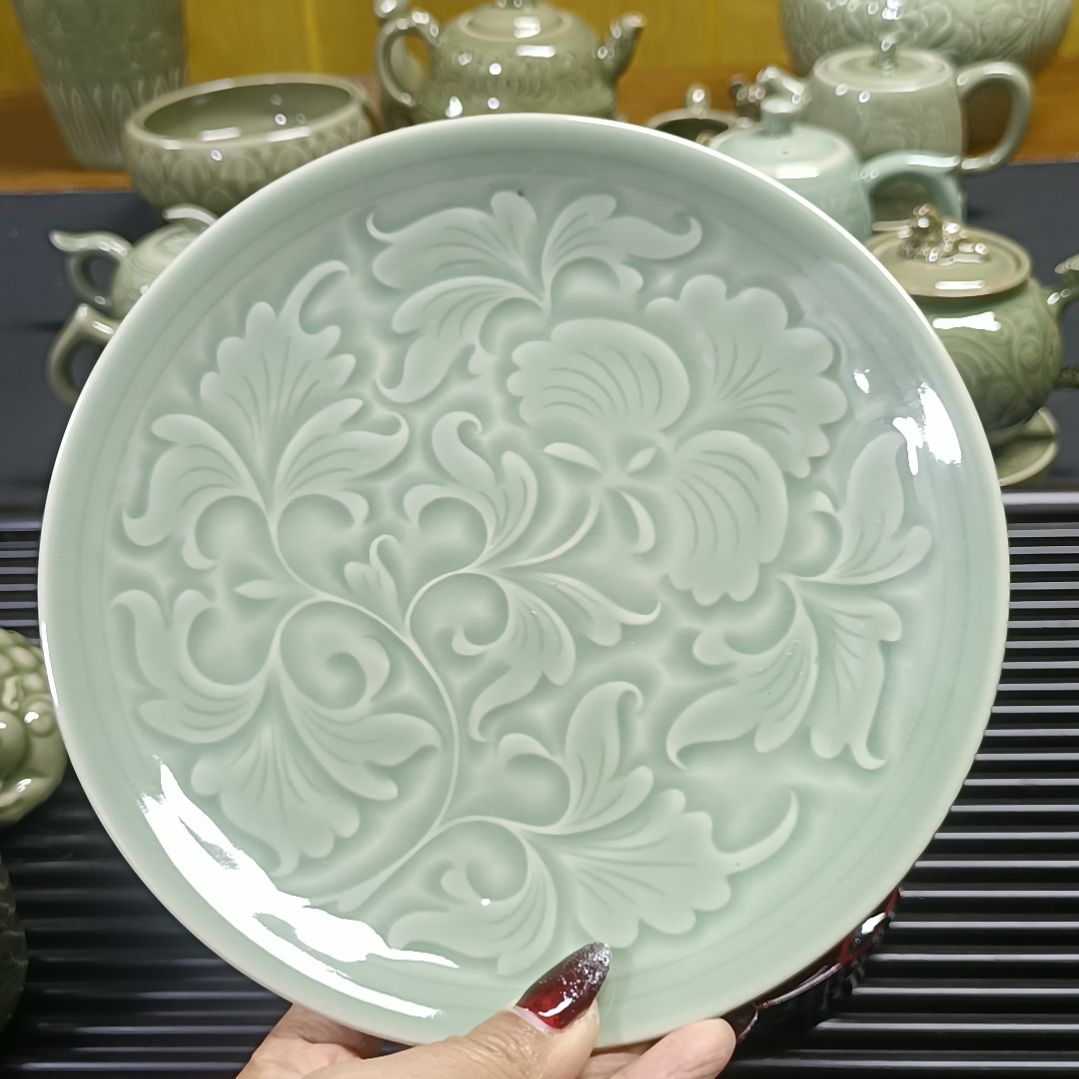 耀州窑青瓷牡丹盘1只微微瑕