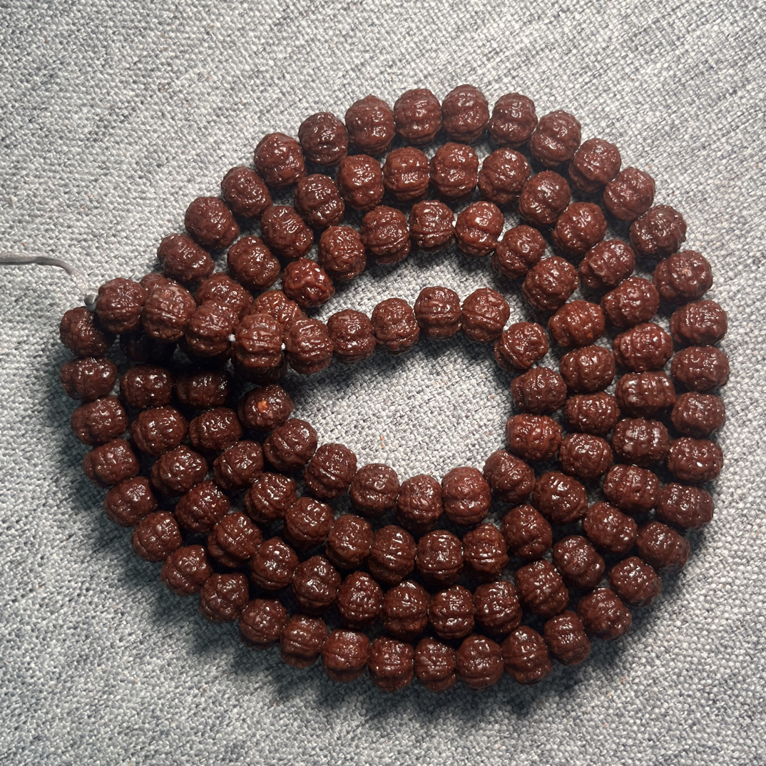 老树凹底梅花-小金刚菩提五瓣爆肉双龙10+mm尺寸原皮114颗保手持