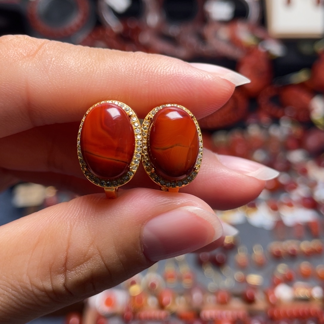 南红玛瑙银S925镶嵌大蛋面耳扣