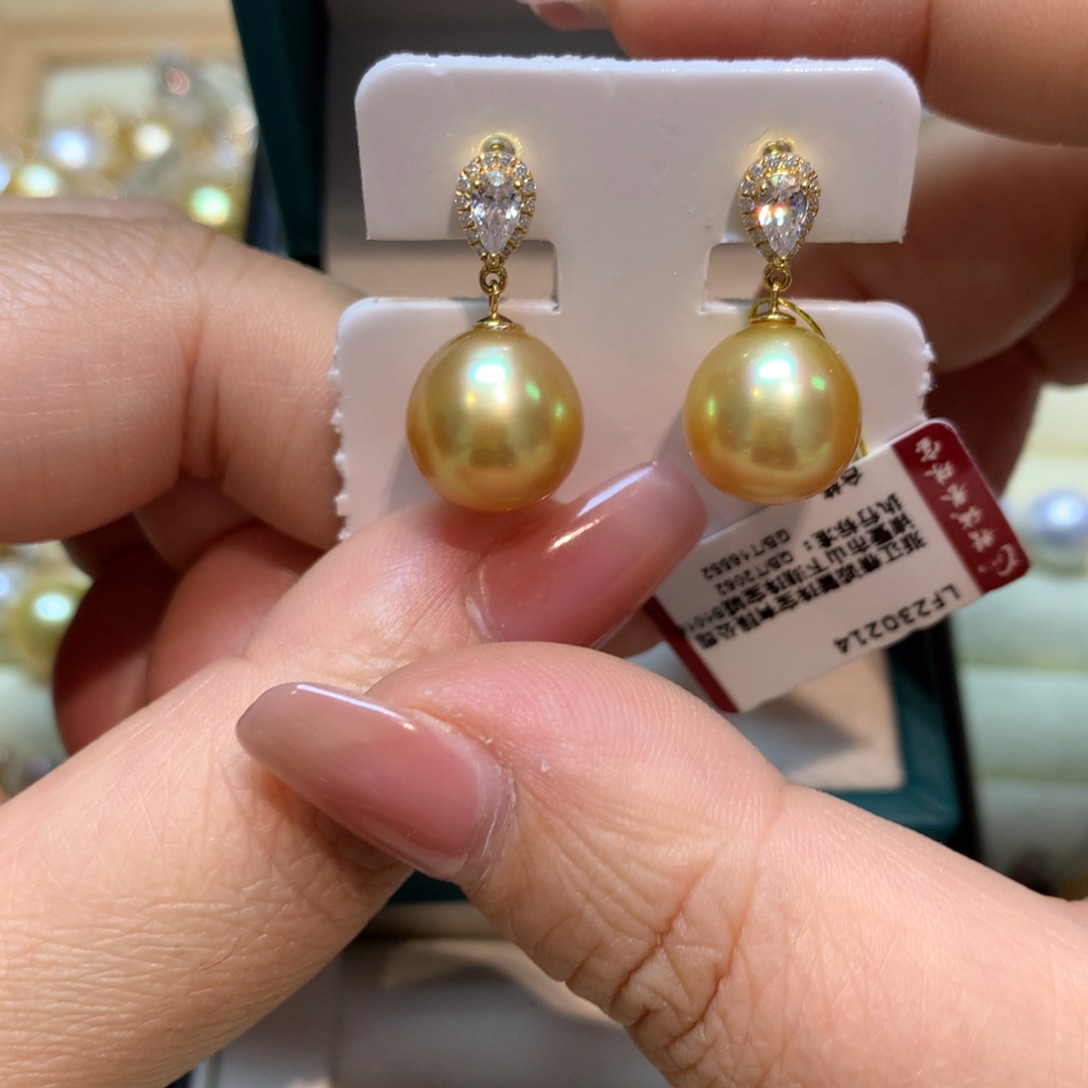 海水珍珠耳饰18K金镶嵌