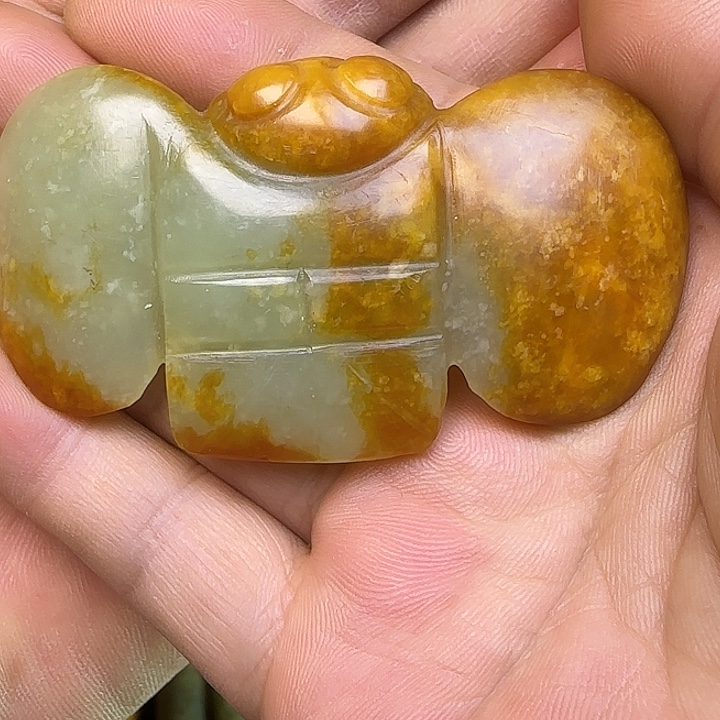 ල***࿐和田玉未镶嵌颈饰