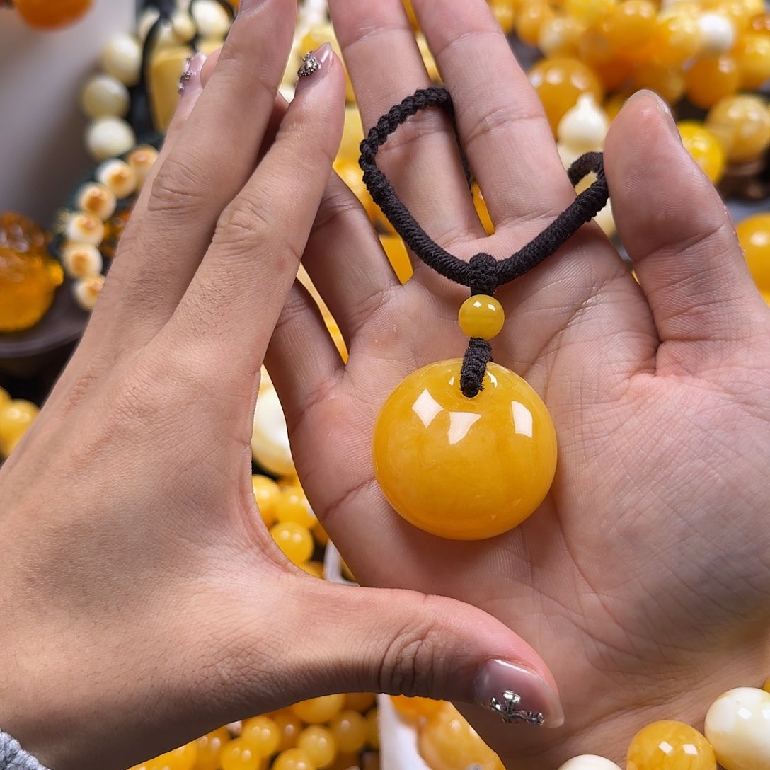 琥珀珠宝奇石未镶嵌公主扣