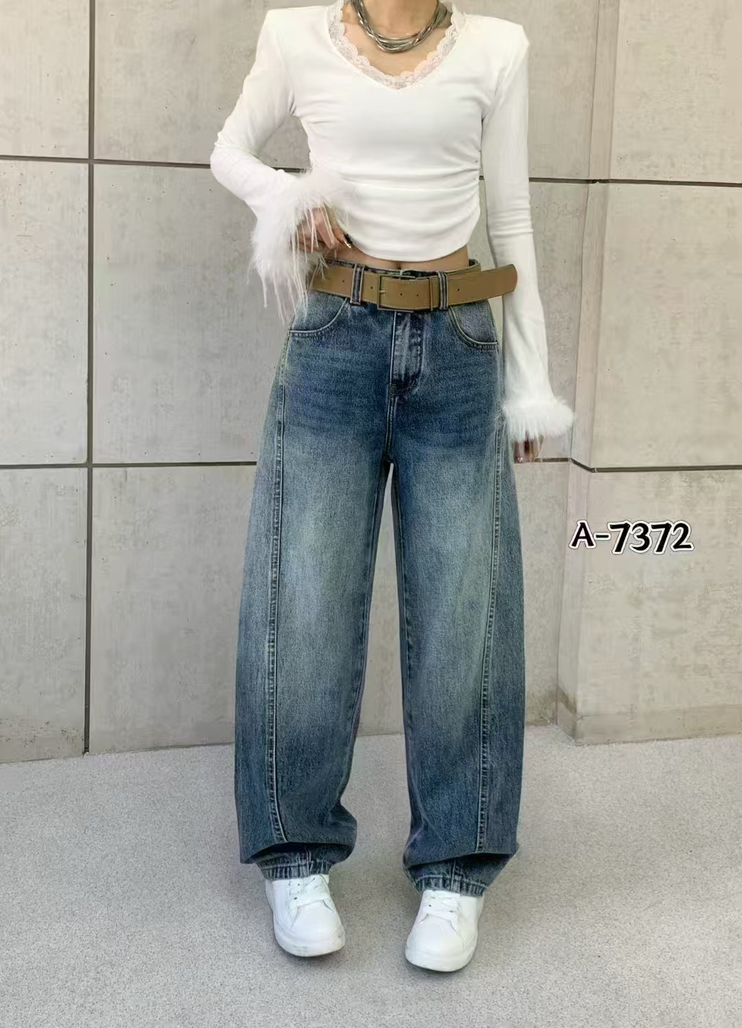 【7372】宽松显瘦弯刀裤女欧货蓝色名流春季休闲直筒阔腿拖地牛仔裤