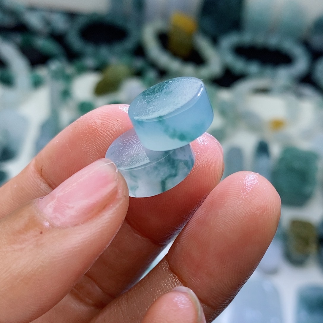 定制翡翠未镶嵌毛货