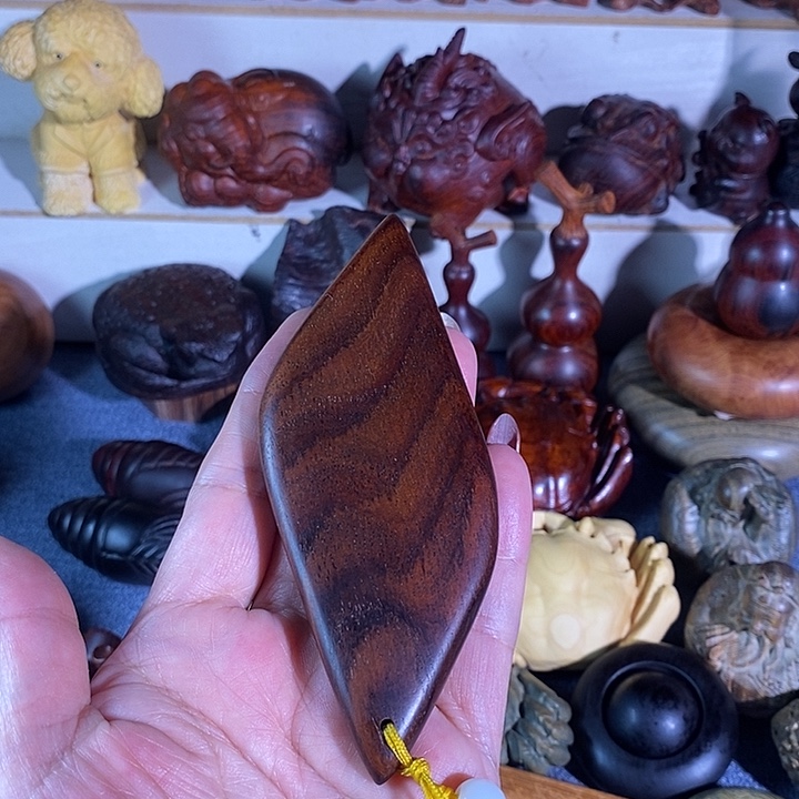 微凹黄檀（南美大红酸枝）把把木