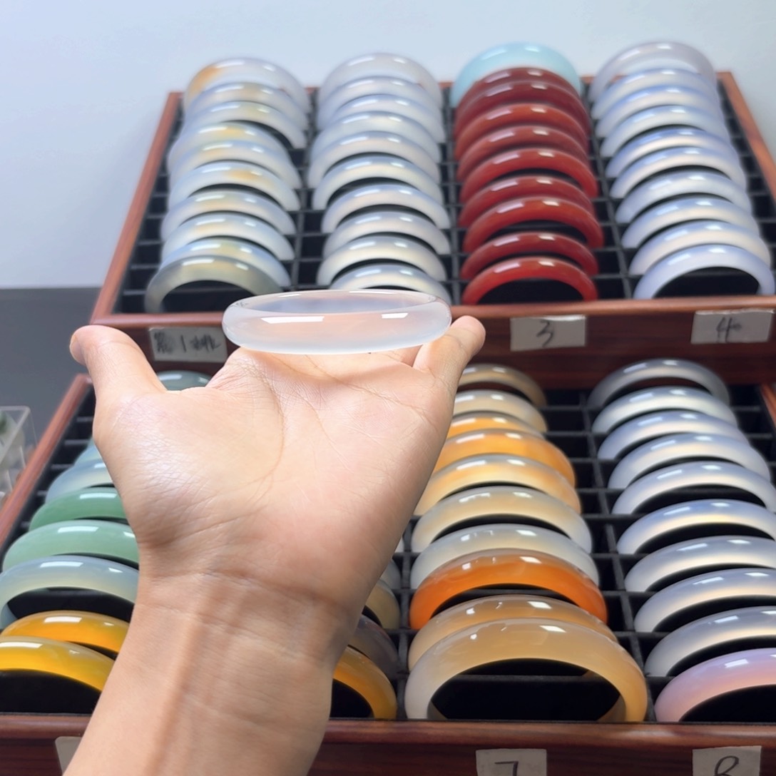 手镯玛瑙/玉髓未镶嵌¹****了2