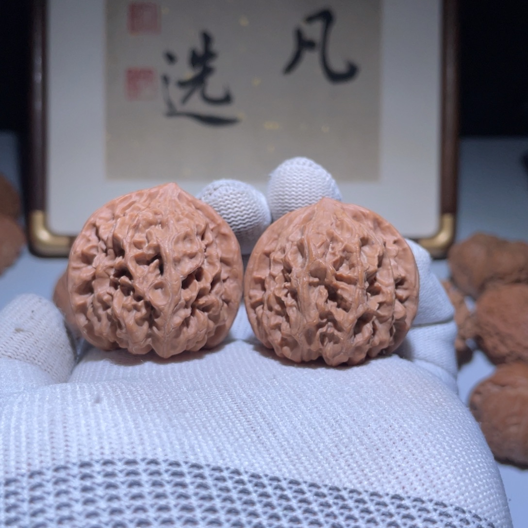 吊坠文玩核桃野牛