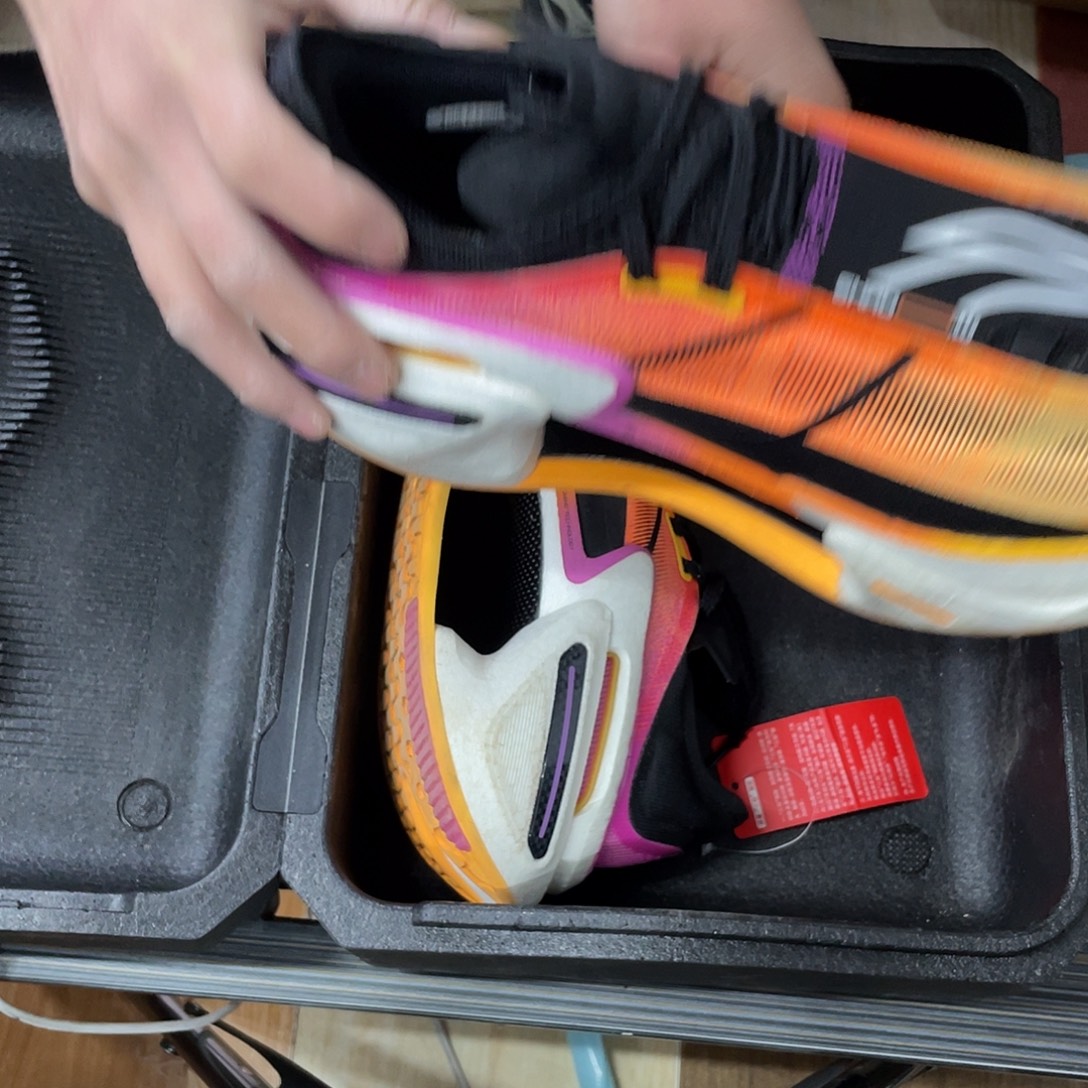 95李宁跑鞋41.255穿脏