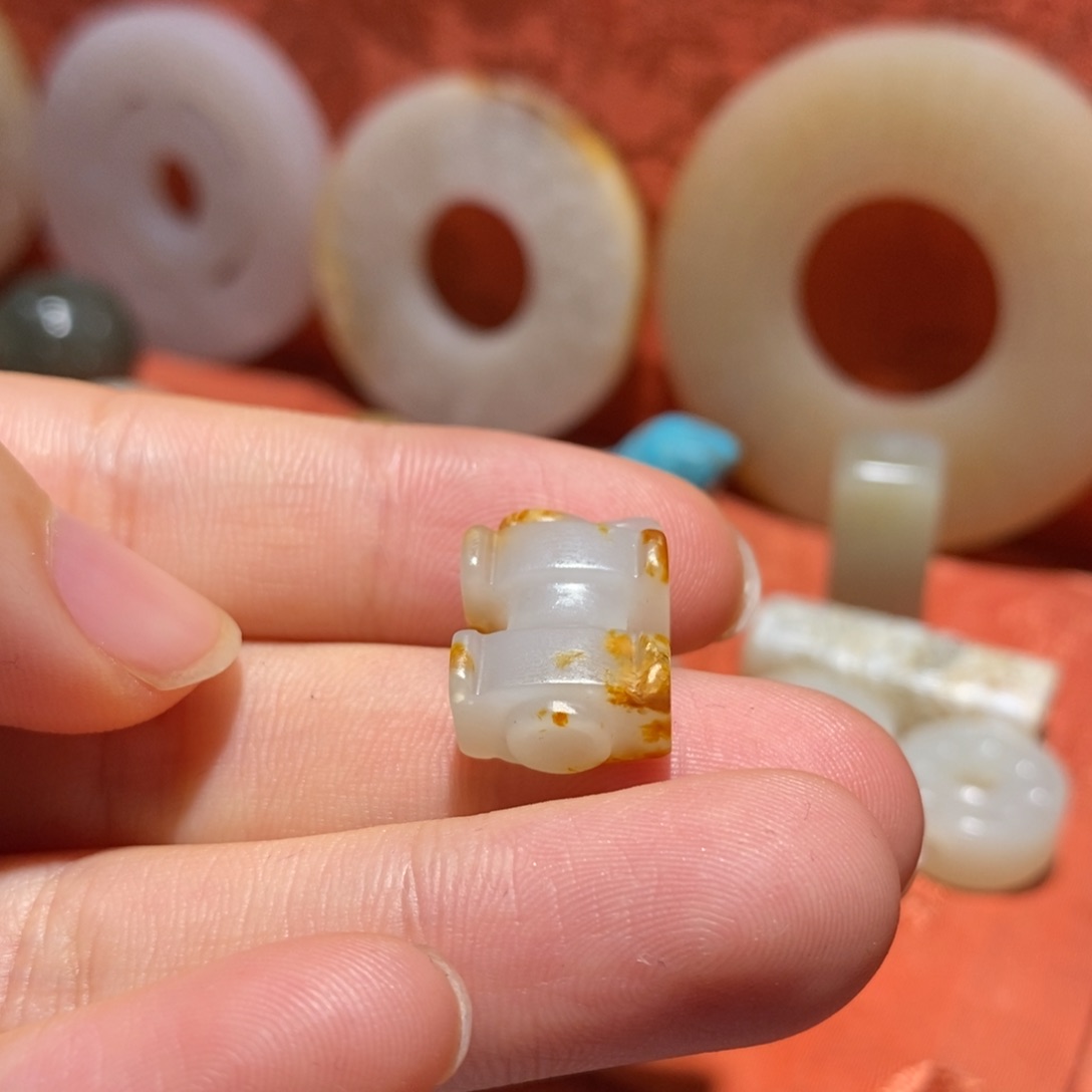 和田玉珠子未镶嵌夜**庄