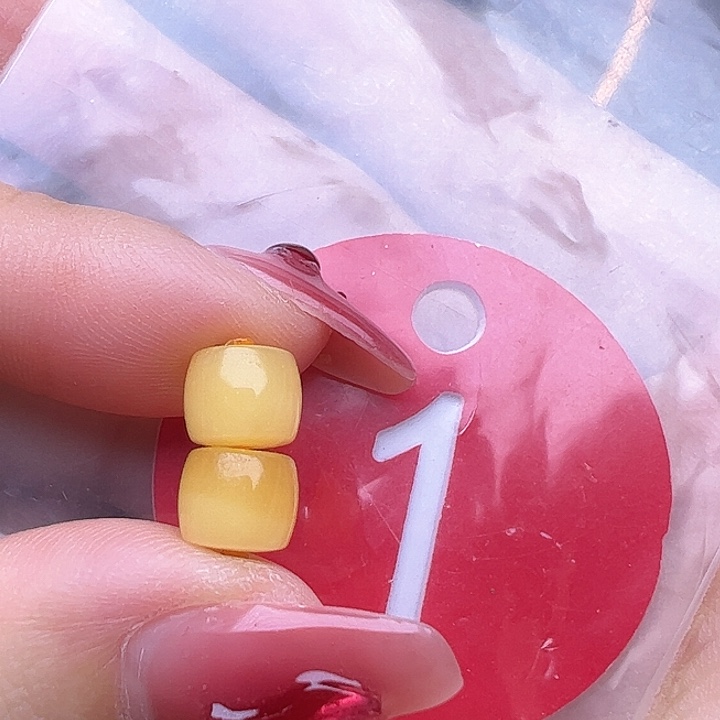 蜜蜡裸石未镶嵌7mm 直切