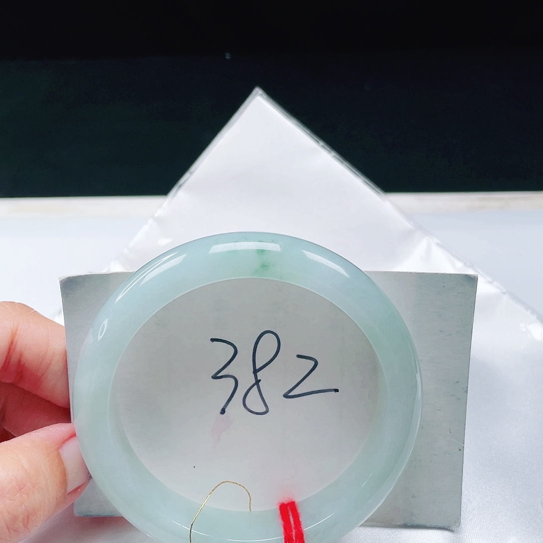 翡翠未镶嵌手镯缅甸翡翠57+