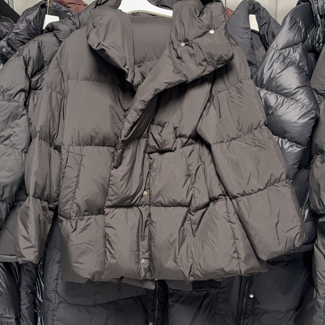 二号链接 孤品2025款时尚新款冬季保暖加厚外套新款