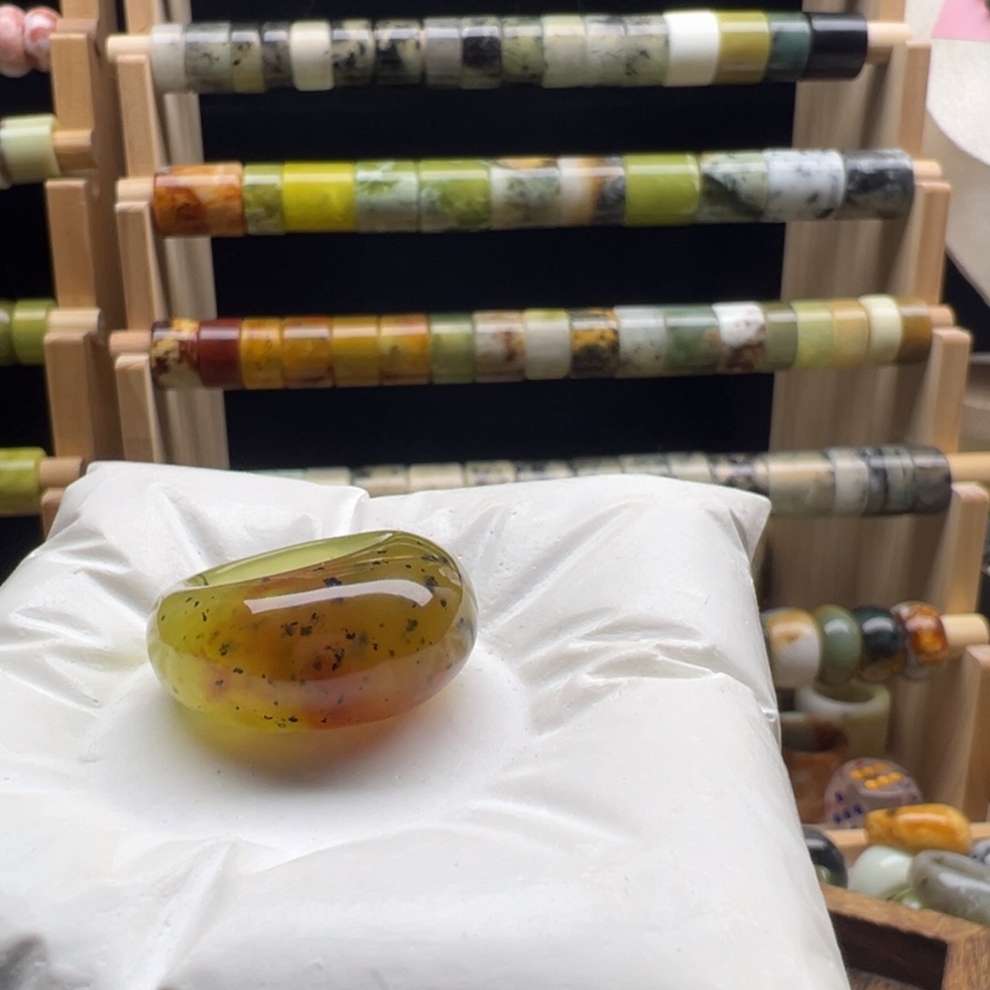 蛇纹石玉未镶嵌戒指辽阳红18.1 默认瑕疵不退不换